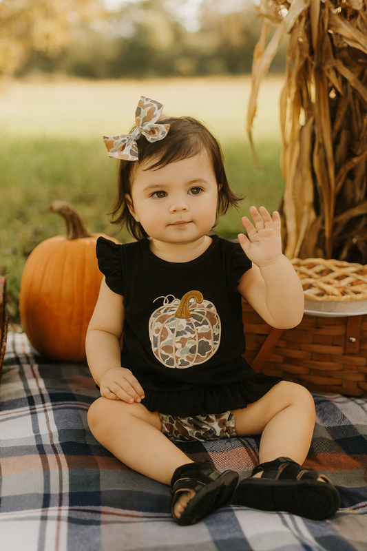 Black Camouflage Pumpkin Applique Bloomer Set